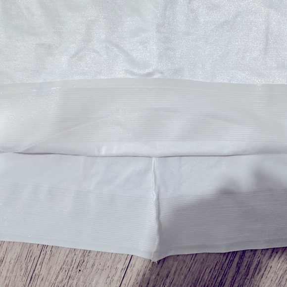 Ruby Ribbon Lace Cami White Level 4 Support - Picture 2 of 4